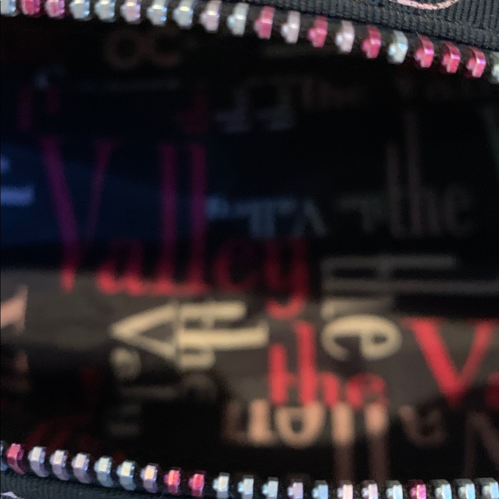 Lesportsac OC Floral Patterned Duffel Bag Party Girl Sparkler - Picture 3 of 3